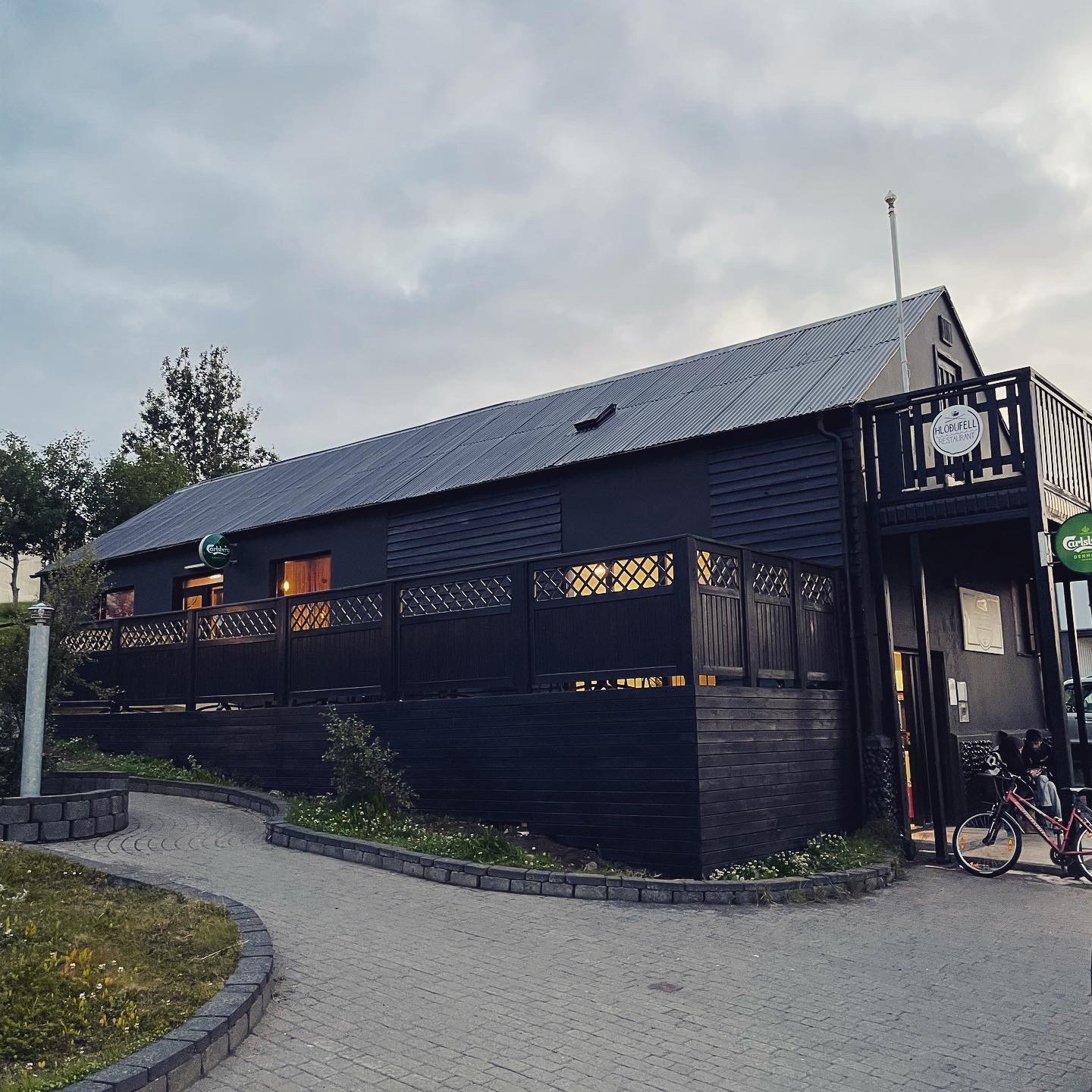 FE593435-6E34-4A21-B252-B452C0055FF1